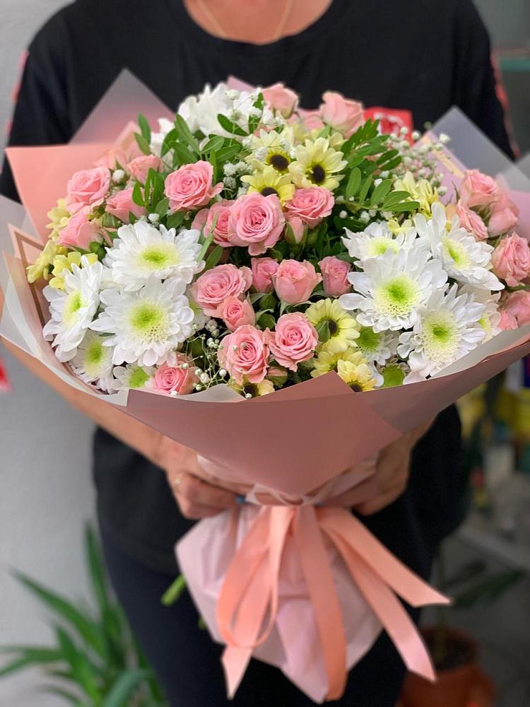 Букет цветов из: Розы и Хризантемы в Мацеста