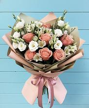 Букет цветов из:  Розы, Альстромерии и Лизиантусы в Мацеста
