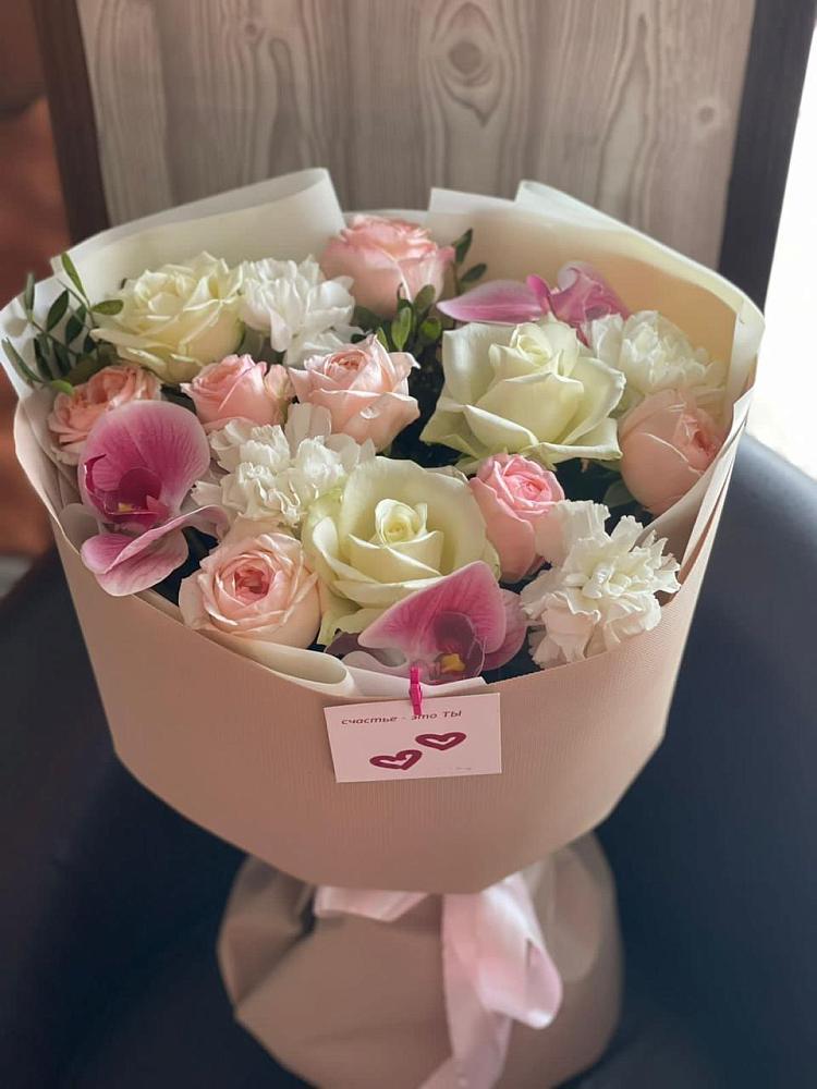 Букет цветов из: Орхидеи, Розы и Гвоздики в Мацеста