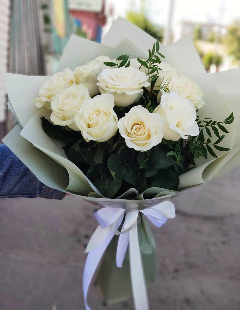 Букет Белые розы Проуд в Мацеста