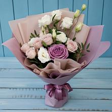 Букет цветов из:  Розы и Лизиантусы #REPLACE_PRED# Мацеста