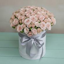 Цветочная композиция из Розы в шляпной коробке в Мацеста