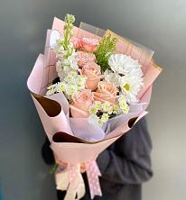 Букет цветов из:  Хризантемы и Розы в Мацеста