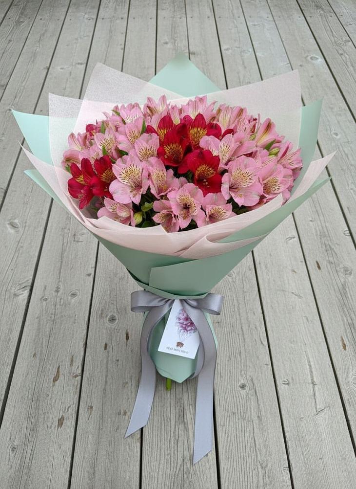 Букет цветов из: Альстромерии в Мацеста