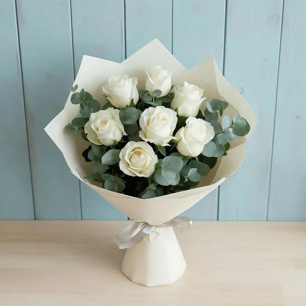Букет Белые розы в Эвкалипте в Мацеста