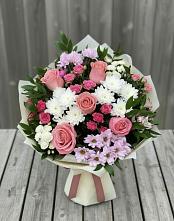 Букет цветов из:  Альстромерии, Гвоздики, Розы и Хризантемы в Мацеста