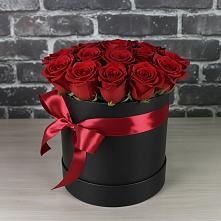 Цветочная композиция из Розы в шляпной коробке в Мацеста