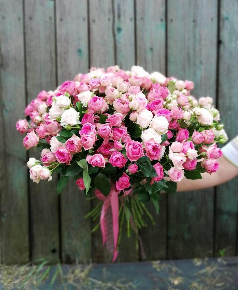 Букет Розовые кустовые розы Натали и Лав Лидия в Мацеста