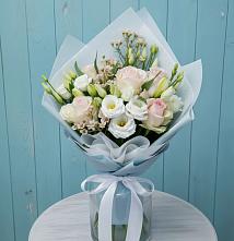 Букет цветов из:  Розы и Лизиантусы в Мацеста