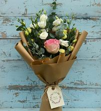 Букет цветов из:  Розы и Лизиантусы #REPLACE_PRED# Мацеста