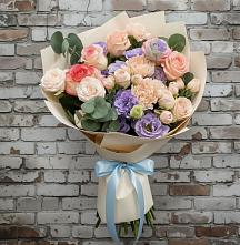 Букет цветов из:  Розы, Лизиантусы и Гвоздики в Мацеста