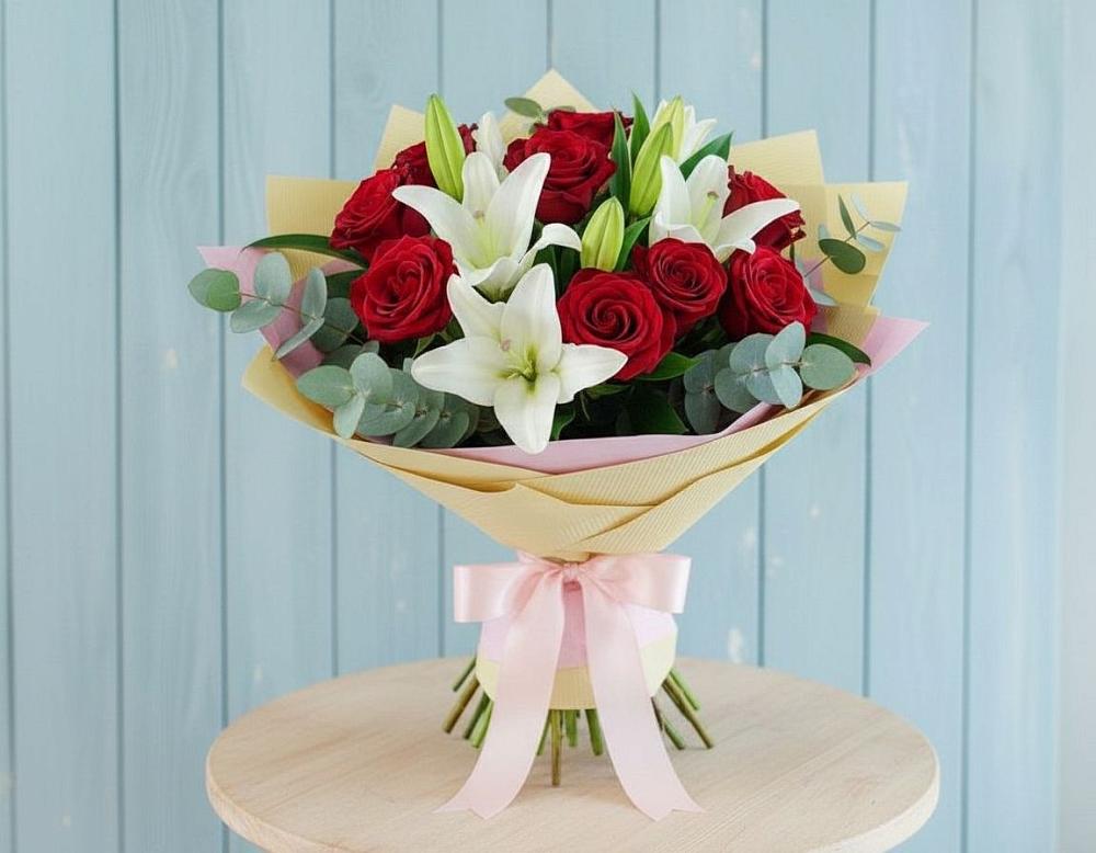 Букет цветов из: Лилии и Розы в Мацеста